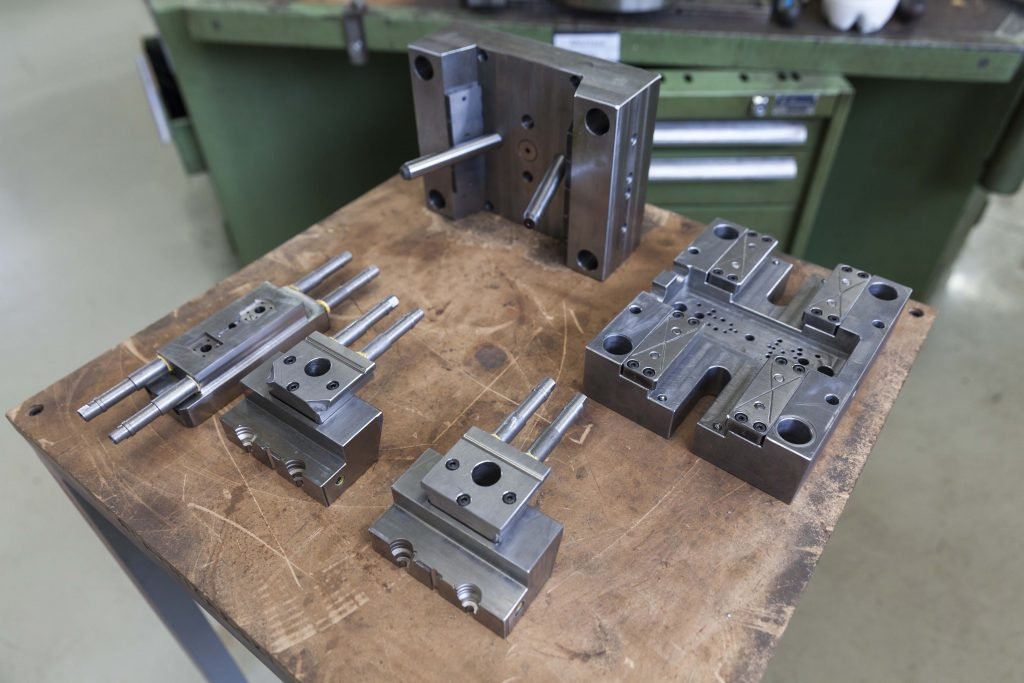 Mold Making - Plastic Injection Molding and Mold Maker Manufacturing