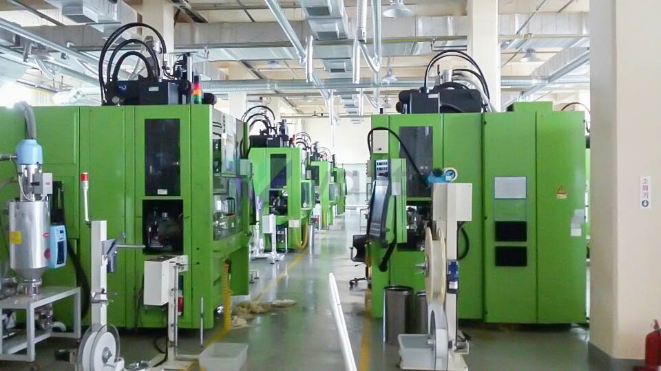 Vertical Injection Molding 1